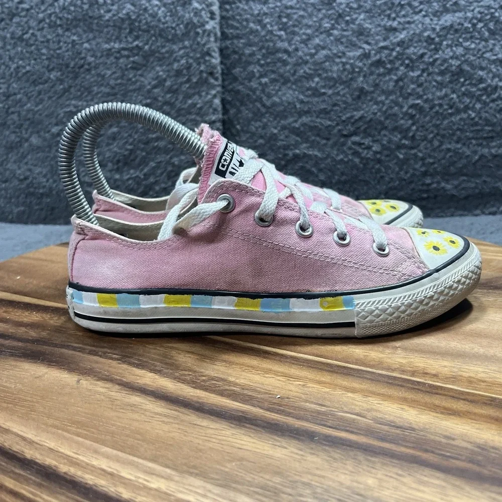 Converse Pink‎ Sunflowers Casual And Fashion Women's Size 5 Sneakers Shoes